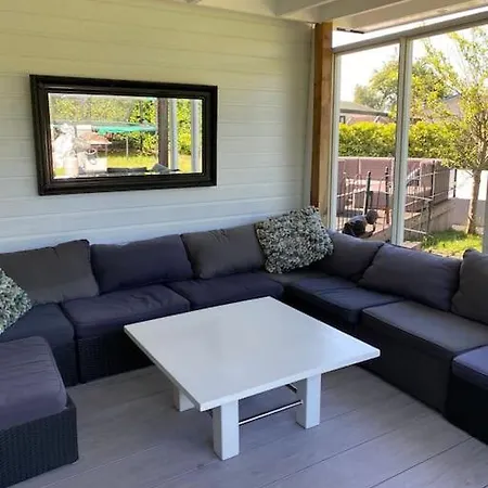 Smalland Amsterdam בית נופש *