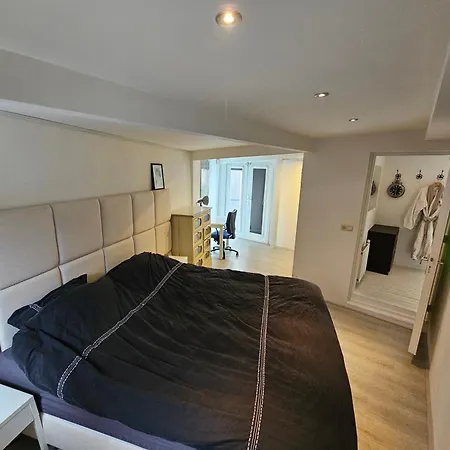 펜션 Smalland Amsterdam 루즈으레트