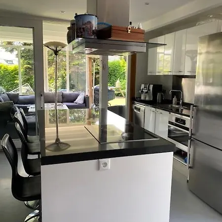 Smalland Amsterdam * 루즈으레트